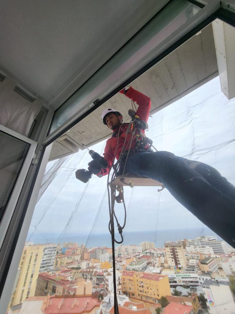 Impermeabilización de persianas y puntos singulares